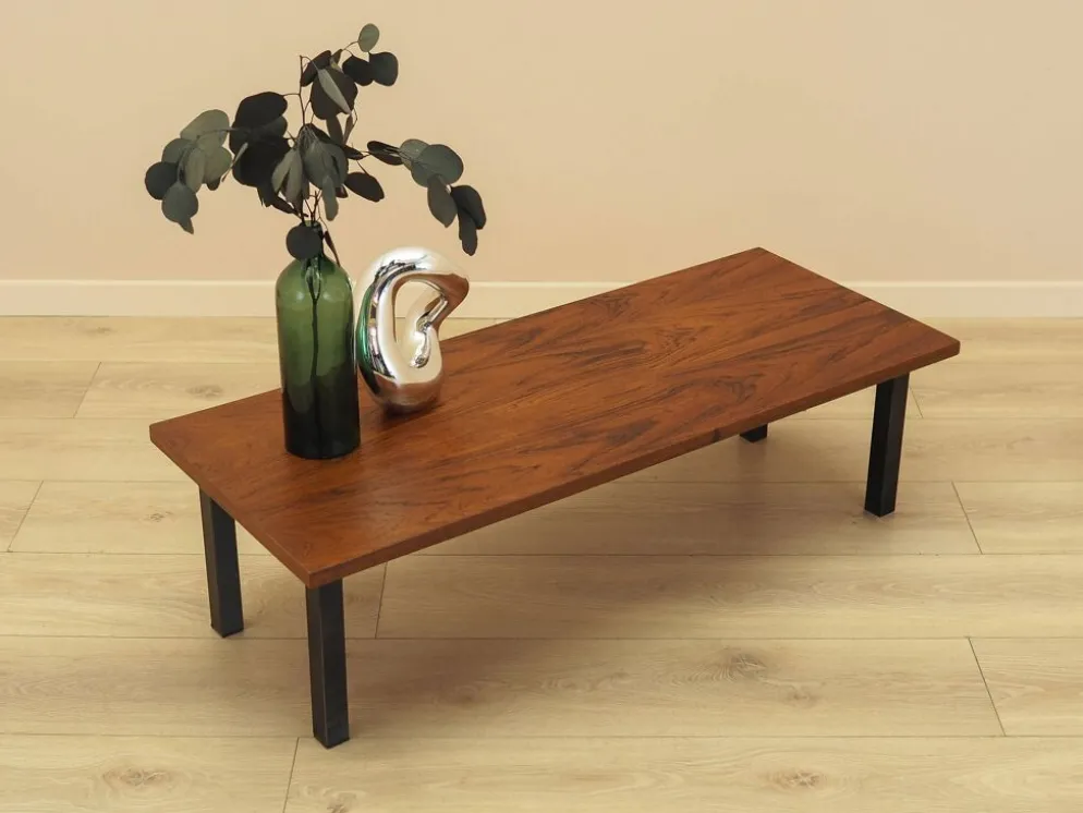 Table basse en teck danois avec base en métal, années 1960
