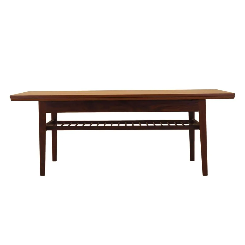 Table basse en teck danois avec étagère, années 1960