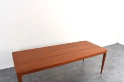 Table basse en teck danois du milieu du siècle par Johannes Andersen pour CFC Silkeborg