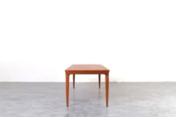 Table basse en teck danois du milieu du siècle par Johannes Andersen pour CFC Silkeborg