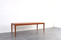 Table basse en teck danois du milieu du siècle par Johannes Andersen pour CFC Silkeborg