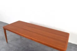 Table basse en teck danois du milieu du siècle par Johannes Andersen pour CFC Silkeborg