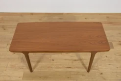 Table basse en teck de style mid-century moderne de McIntosh, années 1960