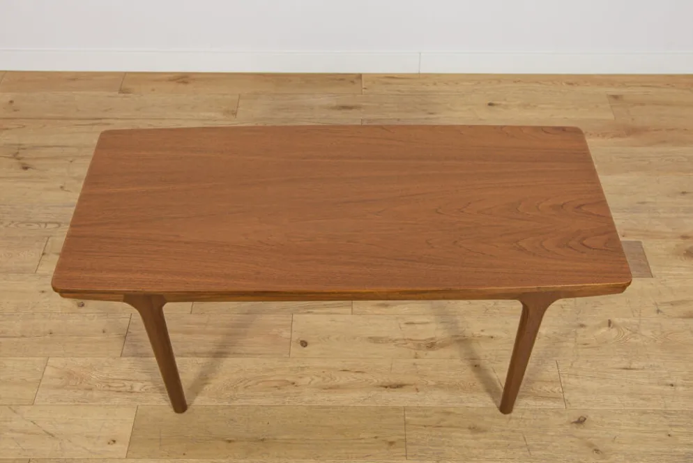 Table basse en teck de style mid-century moderne de McIntosh, années 1960