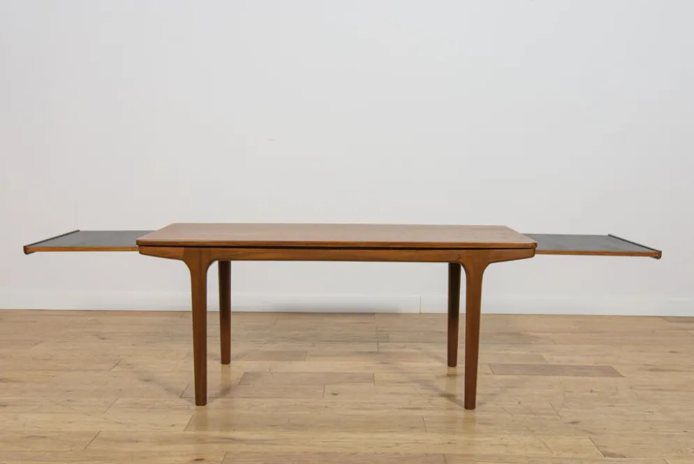 Table basse en teck de style mid-century moderne de McIntosh, années 1960