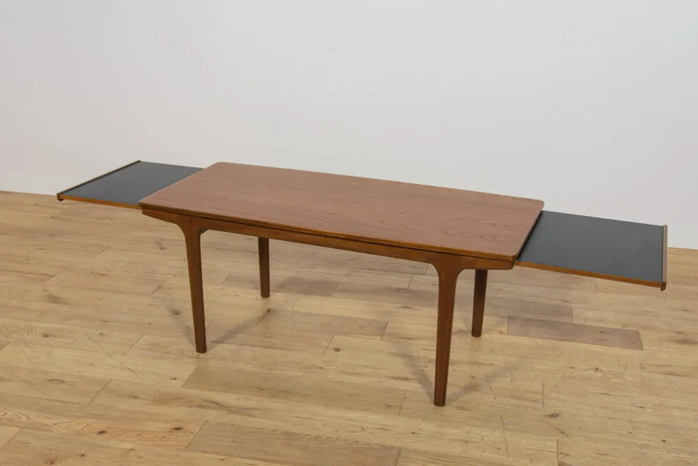 Table basse en teck de style mid-century moderne de McIntosh, années 1960