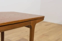 Table basse en teck de style mid-century moderne de McIntosh, années 1960
