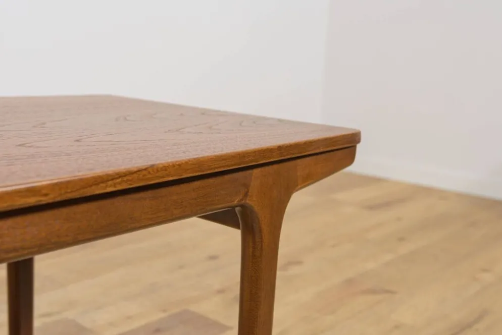 Table basse en teck de style mid-century moderne de McIntosh, années 1960