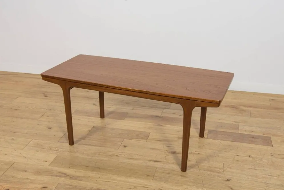 Table basse en teck de style mid-century moderne de McIntosh, années 1960