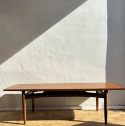 Table basse en teck G Plan des années 1960