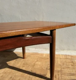 Table basse en teck G Plan des années 1960