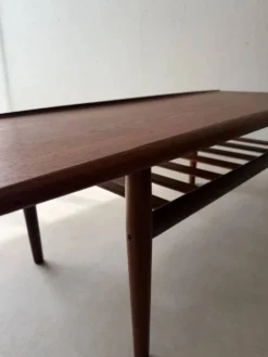 Table basse en teck Grete Jalk Glostrup Møbelfabrik années 1960