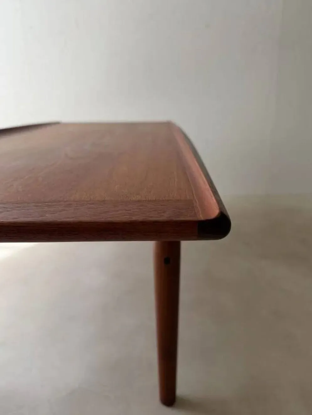 Table basse en teck Grete Jalk Glostrup Møbelfabrik années 1960
