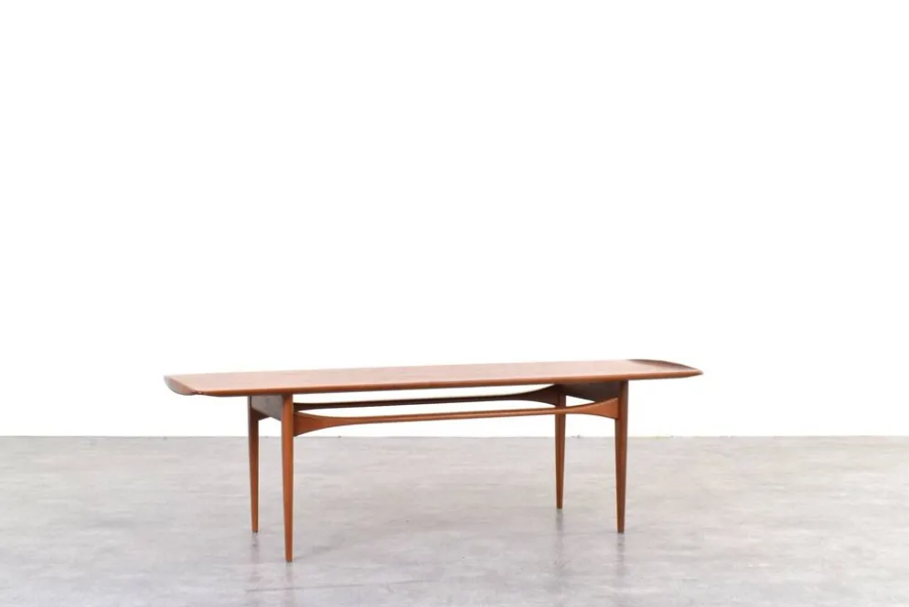 Table basse en teck par Tove et Edvard Kindt-Larsen pour France & Son, années 1960.