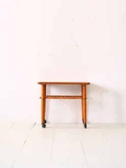 Table basse en teck à roulettes des années 1960