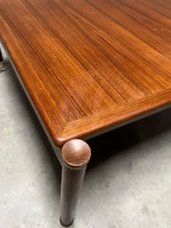 Table basse en teck scandinave années 60