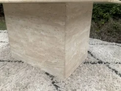 Table basse en travertin