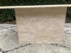 Table basse en travertin