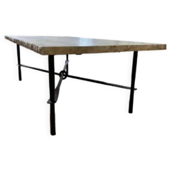Table basse en travertin et piétement en fer forgé