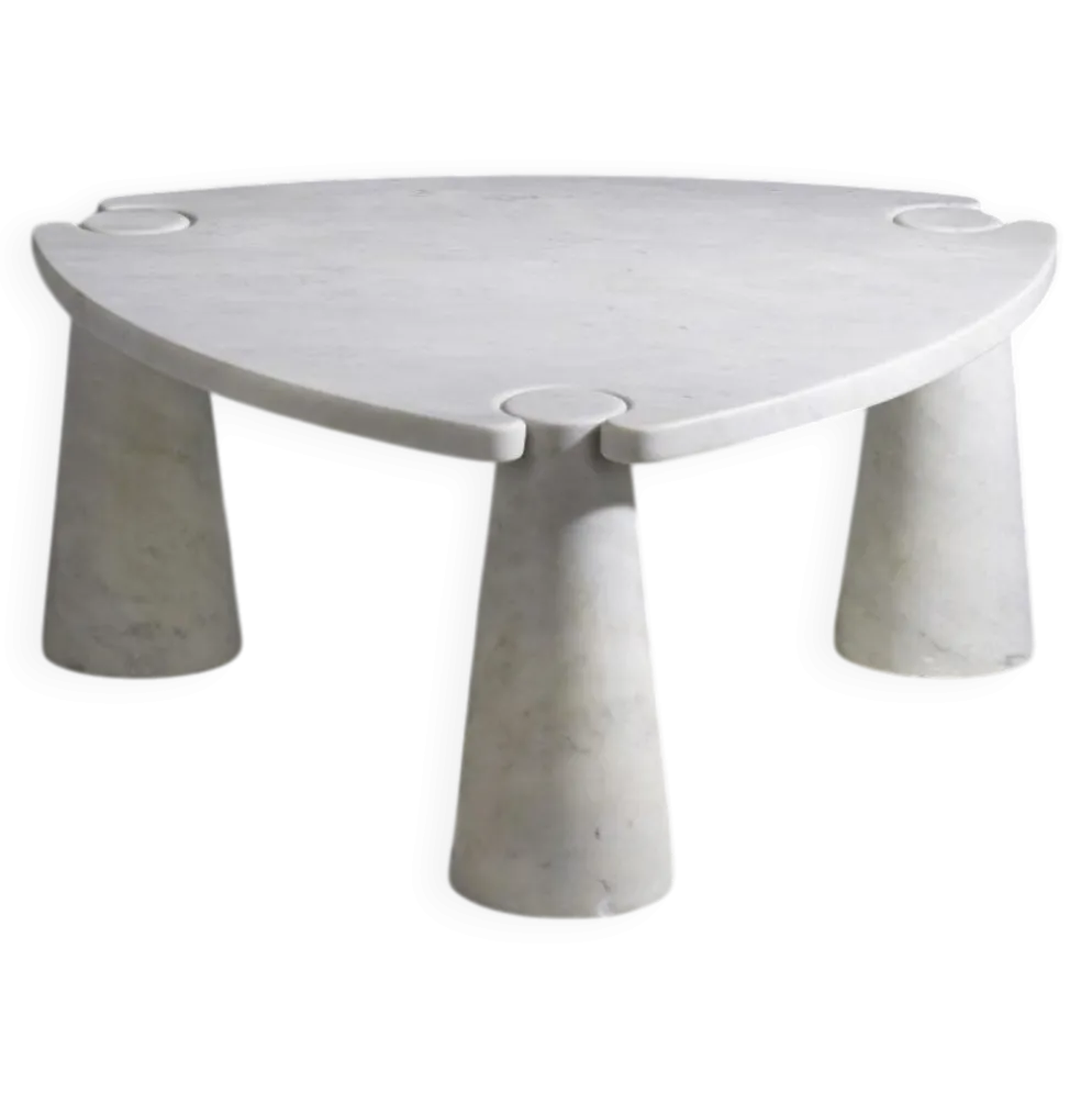 Table basse Eros en marbre blanc de Carrare par Angelo Mangiarotti pour Skipper, années 1990.