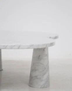 Table basse Eros Quadrifoglio en marbre blanc de Carrare par Angelo Mangiarotti pour Skipper, années 1990.