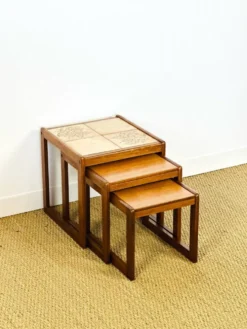 Table basse gigogne en teck et céramique