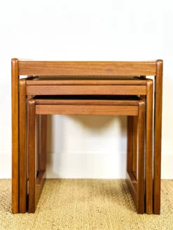 Table basse gigogne en teck et céramique