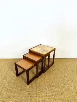Table basse gigogne en teck et céramique