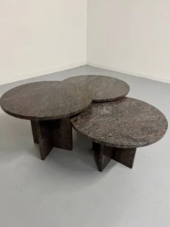 Table basse gigogne 3 éléments rond en granit design années 70 vintage