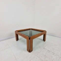 Table basse italienne du milieu du siècle par Afra et Tobia Scarpa pour Cassina, années 1960.