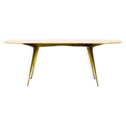 Table basse italienne élégante Carlo Di Carli avec base en laiton et plateau en marbre, 1950.