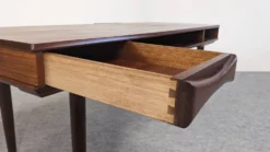 Table basse moderniste en teck de Arne Vodder pour Dyrlund, Danemark 1960