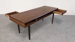 Table basse moderniste en teck de Arne Vodder pour Dyrlund, Danemark 1960