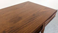 Table basse moderniste en teck de Arne Vodder pour Dyrlund, Danemark 1960