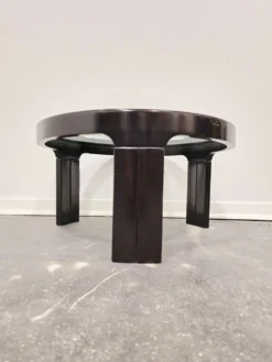 Table basse noire des années 1970 de style mid-century moderne avec plateau en verre fumé