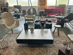 Table basse noire Vico Magistretti pour Gavina 1960