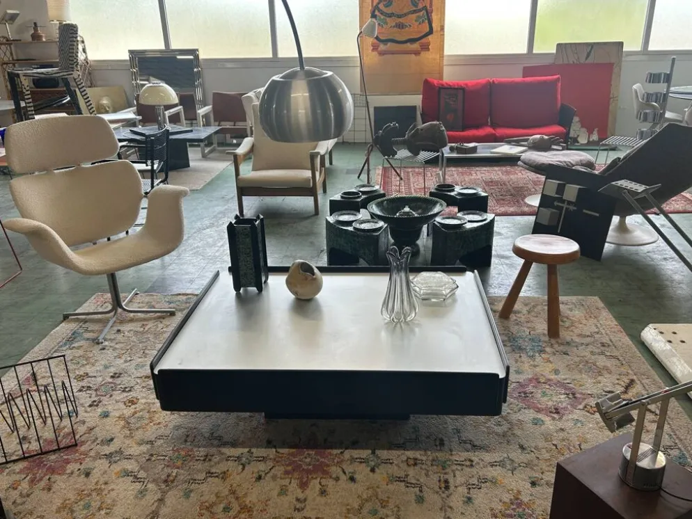 Table basse noire Vico Magistretti pour Gavina 1960