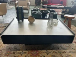 Table basse noire Vico Magistretti pour Gavina 1960