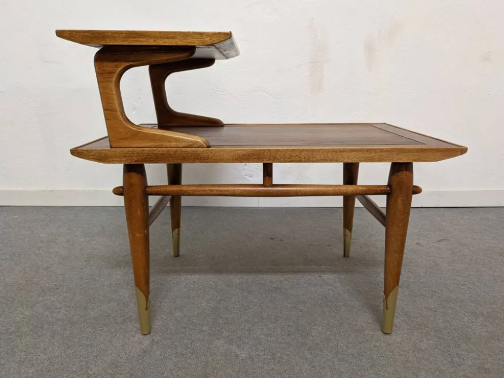 Table basse ou d'appoint moderniste par Lane Furniture, USA vers 1950