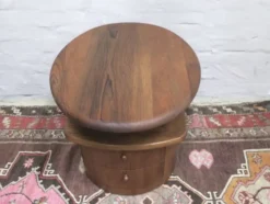 Table basse ovale en teck massif avec plateau pivotant par Silkeborg, Danemark, années 1960.