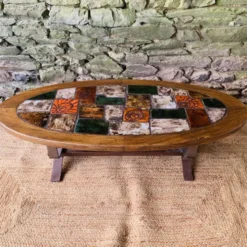 Table basse ovale vintage en céramique
