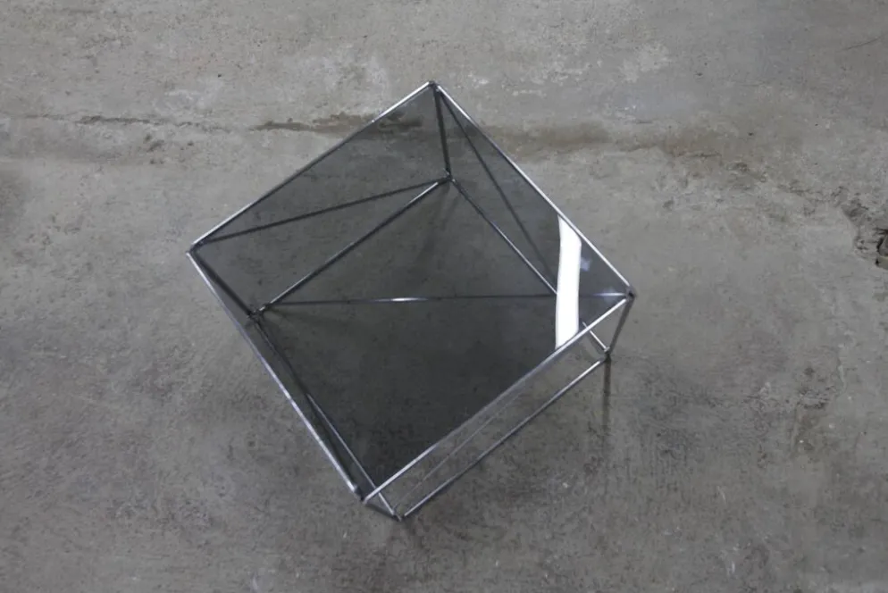 Table basse par max Sauze collection Isocèle 1970 plateau verr