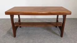 Table basse porte-revues scandinave en teck, Suède vers 1960