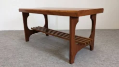 Table basse porte-revues scandinave en teck, Suède vers 1960