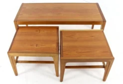 Table basse Remploy + tables d'appoint