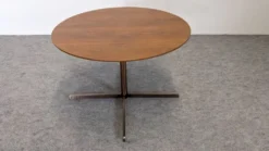 Table basse ronde d'appoint ou bout de canapé, époque contemporaine