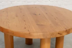 Table basse ronde en bois d'orme massif, France, années 1970