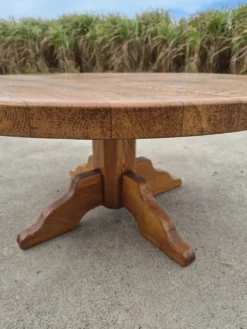 Table basse ronde en chêne de 100 cm des années 1970
