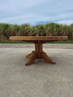 Table basse ronde en chêne de 100 cm des années 1970