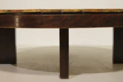 Table basse ronde herbier Roger Capron, Vallauris - céramique et structure en bois